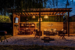 Upscale Ybor House with Outdoor Living Space Has Power